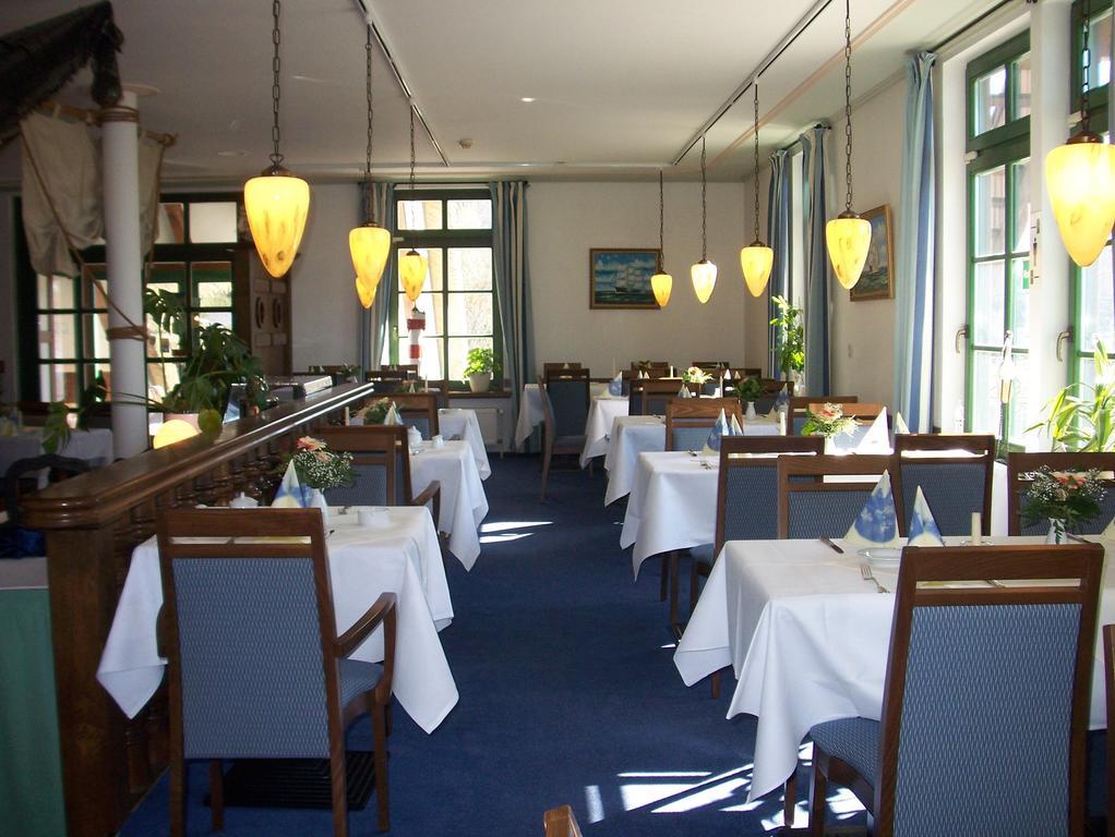Hotel & Restaurant Lenzer Krug Malchow  Exterior foto